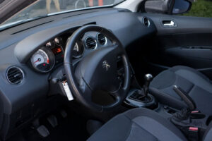 Peugeot 308 Active 1.6n - Imagen 4