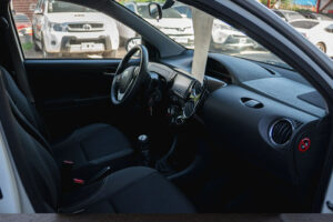 Toyota Etios Xls 1.5 6 M/t 4p - Imagen 15