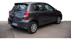 Toyota Etios X 1.5 6 Mt 5p - Imagen 3