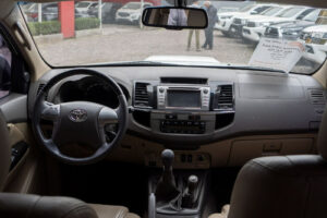 Toyota Sw4 4x4 Srv 3.0 Tdi C/cuero - Imagen 13