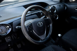 Toyota Etios Xs 1.5 M/t - Imagen 4