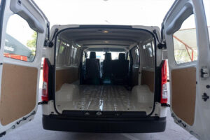 Hiace Furgón L1h1 2.8 Tdi 6at 3a - Imagen 7