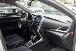 Toyota Yaris Xls 1.5 Cvt 4p - Imagen 6