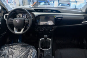 Toyota Hilux 4x2 Dc Sr 2.4 Tdi Mt6 - Imagen 7