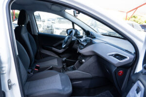 Peugeot 208 Active 1.6n - Imagen 7