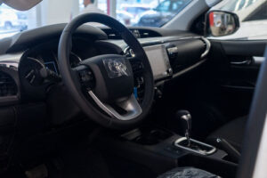 Toyota Hilux 4x4 Srv 2.8 Tdi 6mt 2024 - Imagen 5