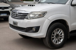 Toyota Sw4 4x4 Srv 3.0 Tdi C/cuero - Imagen 8