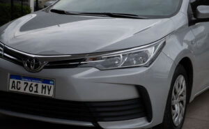 Toyota Corolla Xli 1.8 6 M/t - Imagen 10