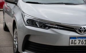 Toyota Corolla Xli 1.8 6 M/t - Imagen 9