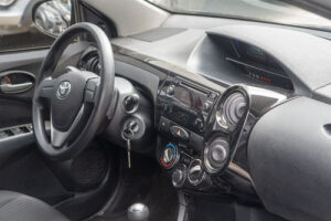 Toyota Etios X 1.5 6 Mt 5p - Imagen 6