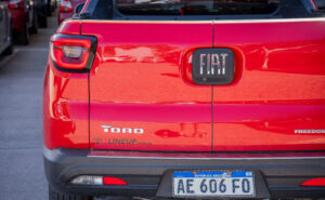 Fiat Toro 1.8 Mpi Freedom 4x2 At - Imagen 12