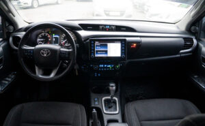 Toyota Hilux 4x4 Dc Srv 2.8 Tdi 6 At - Imagen 5