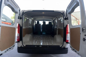 Hiace Furgón L2h2 2.8 Tdi 6 At 3a 2025 - Imagen 7