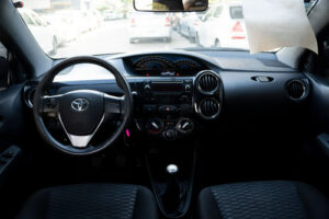 Toyota Etios Xs 1.5 M/t - Imagen 5