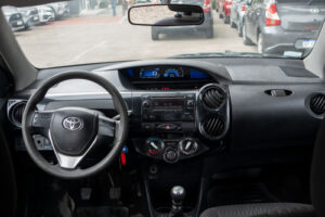 Toyota Etios X 1.5 6 Mt 5p - Imagen 6