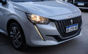 Peugeot 208 Allure 1.6 - Imagen 8