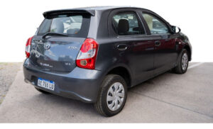 Toyota Etios X 1.5 6 Mt 5p - Imagen 3