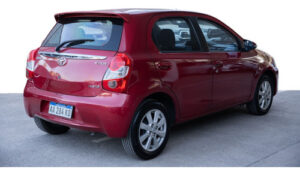 Toyota Etios Xls 1.5 4 A/t 5p - Imagen 3