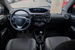 Toyota Etios Xs 1.5 6 M/t 5p - Imagen 5