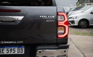 Toyota Hilux 4x4 Dc Srv 2.8 Tdi 6 At - Imagen 13