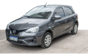 Toyota Etios X 1.5 6 Mt 5p