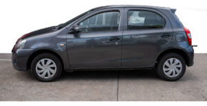 Alternative view of Toyota Etios X 1.5 6 Mt 5p