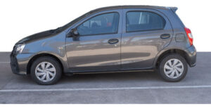 Alternative view of Toyota Etios X 1.5 6 Mt 5p