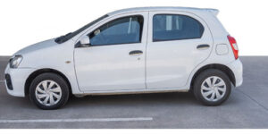 Alternative view of Toyota Etios X 1.5 6 Mt 5p