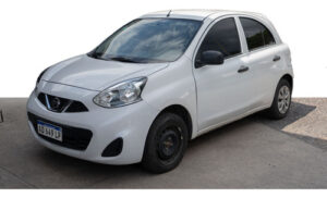 Nissan March Active Pure Drive F2