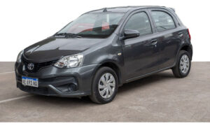 Toyota Etios X 1.5 6 Mt 5p