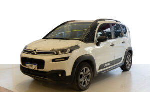 Alternative view of CITROEN C3 AIR CROSS FEEL (2017) Tucumán